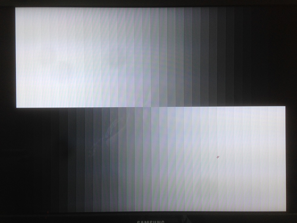 CSYNC 0.3V - greyscale.jpg
